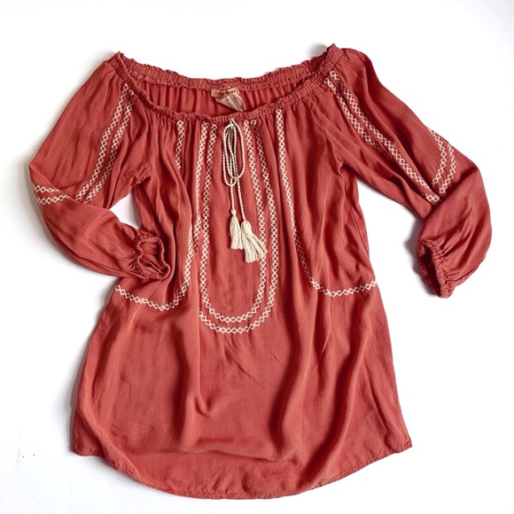 Flying Tomato Tops - Flying tomato off shoulder peasant top blouse red